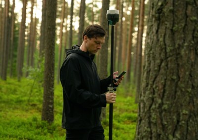 RTK-mittaaja, laite Emlid GNSS